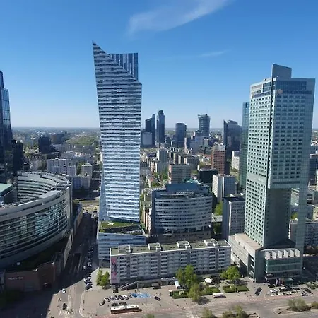 Center Near Public Swimming Pool Апартаменты