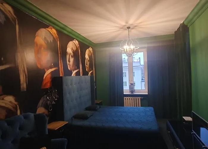 Center Near Public Swimming Pool