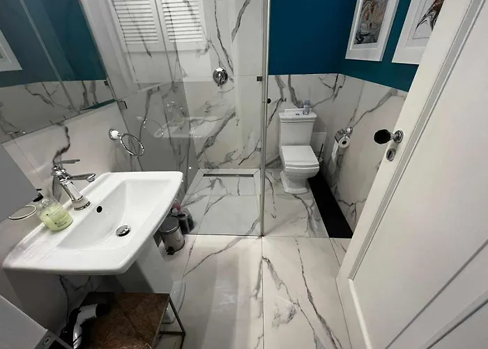 Center Near Public Swimming Pool Warszawa